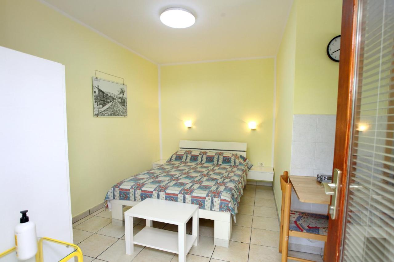 Dino Studio And Room Apartments Πορτορόζ Εξωτερικό φωτογραφία